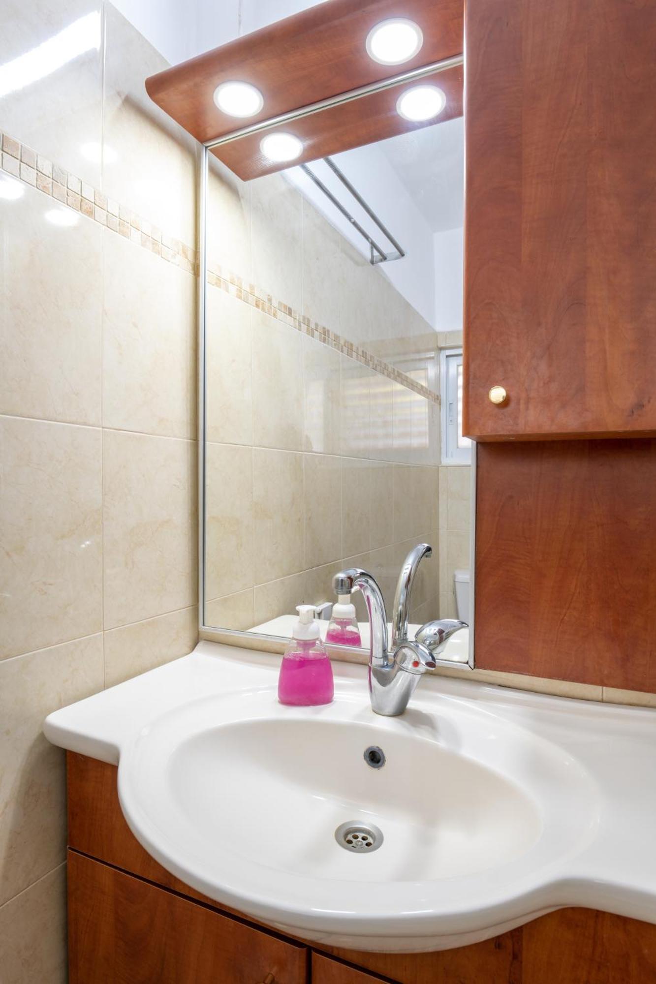 Yagen Boutique Apartments Хайфа Номер фото