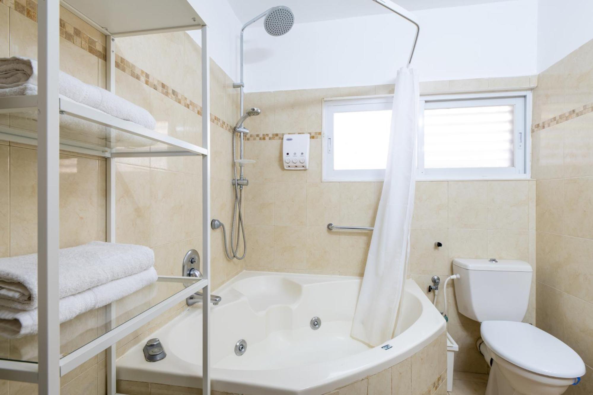 Yagen Boutique Apartments Хайфа Номер фото