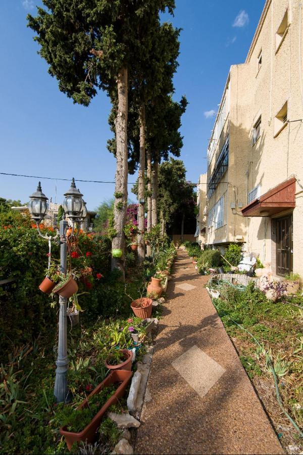 Yagen Boutique Apartments Хайфа Экстерьер фото